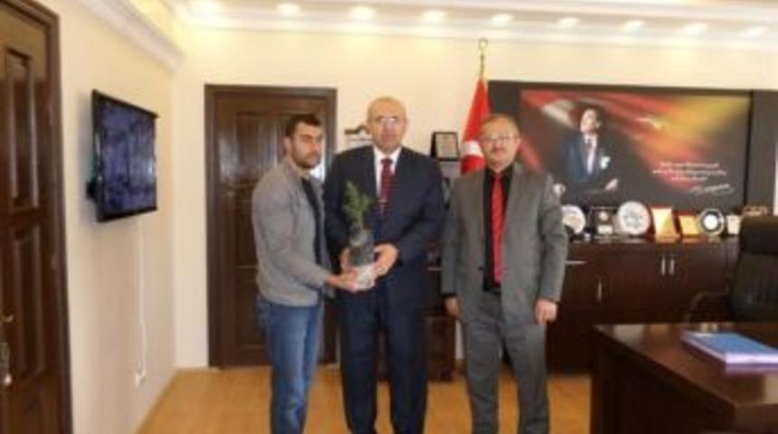 "bir Fidan Bir &Ccedil;ocuk Projesi" Bolvadin İl&ccedil;esinde Uygulanmaya Başlandı