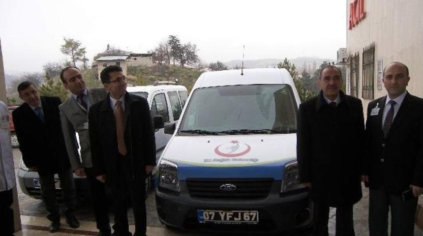 İş Adamları 2 Ara&ccedil; Bağışladı