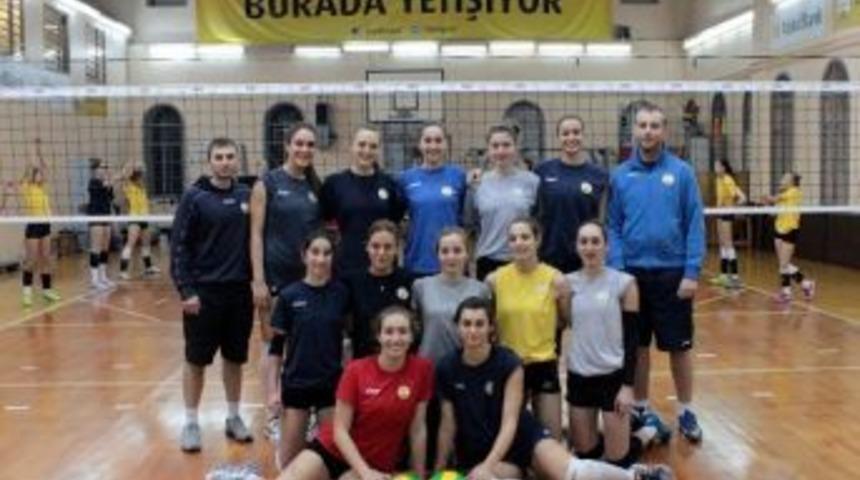Vakıfbank&rsquo;ın Gen&ccedil;leri Sahne Alıyor