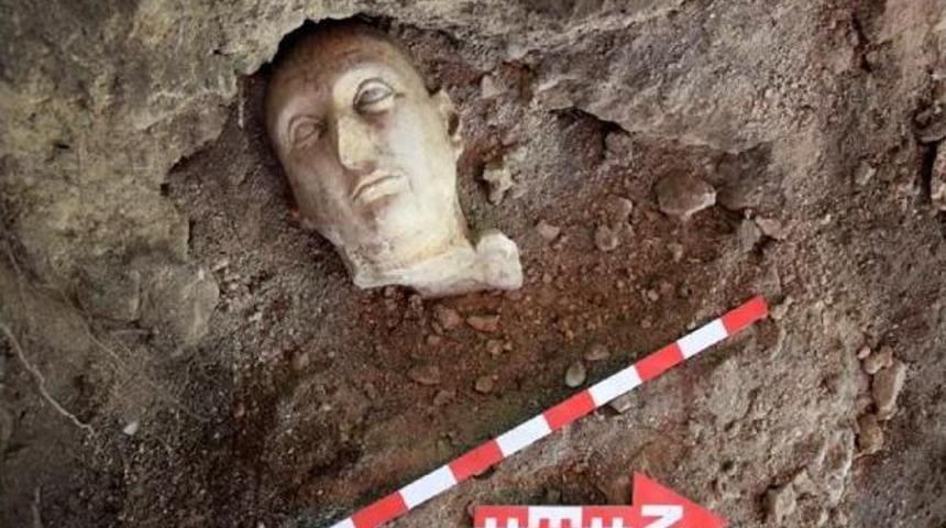 Side Antik Kenti'nde 3 Yeni Heykel Bulundu