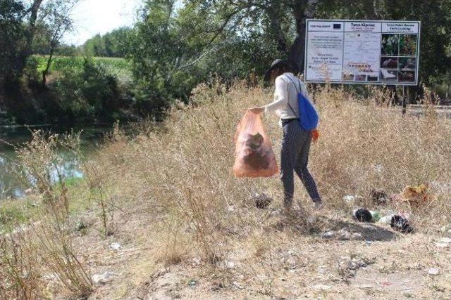 Tunca Nehri'nde Çöp Topladılar