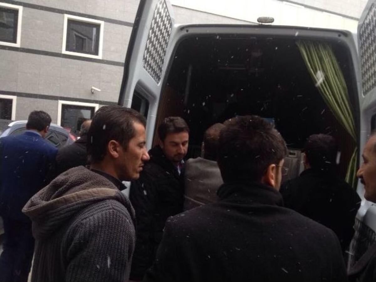 Ak Partili Gen&ccedil;lerden &Ouml;rnek Davranış