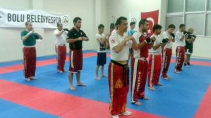 Kick Boks Kurslarına Yoğun İlgi