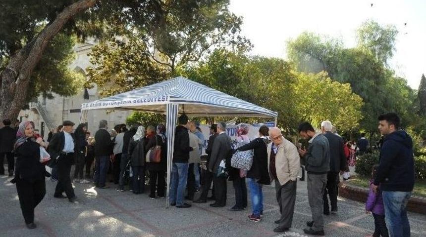 Aydın B&uuml;y&uuml;kşehirden 17 İl&ccedil;ede Aşure Hayrı