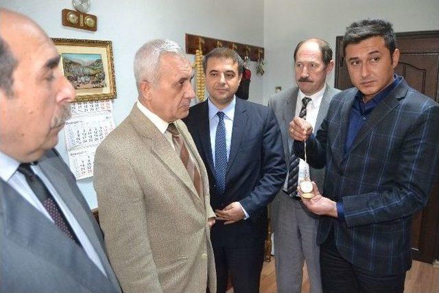 Osman Tufan Paşa’nın Köstekli Saati Kozan Kent Müzesi’ne Teslim Edildi
