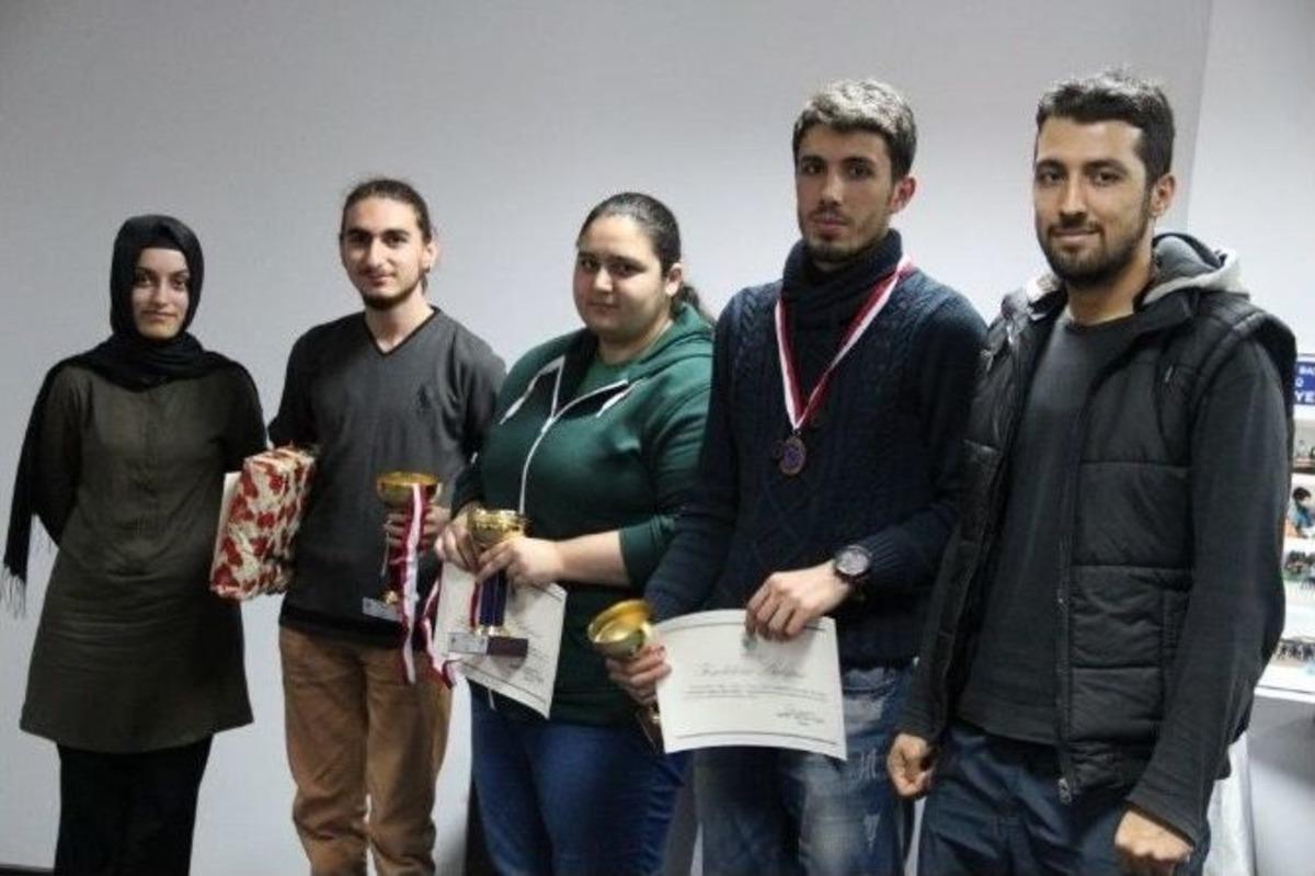Cumhuriyet Kupası &Ouml;d&uuml;lleri Sahiplerini Buldu