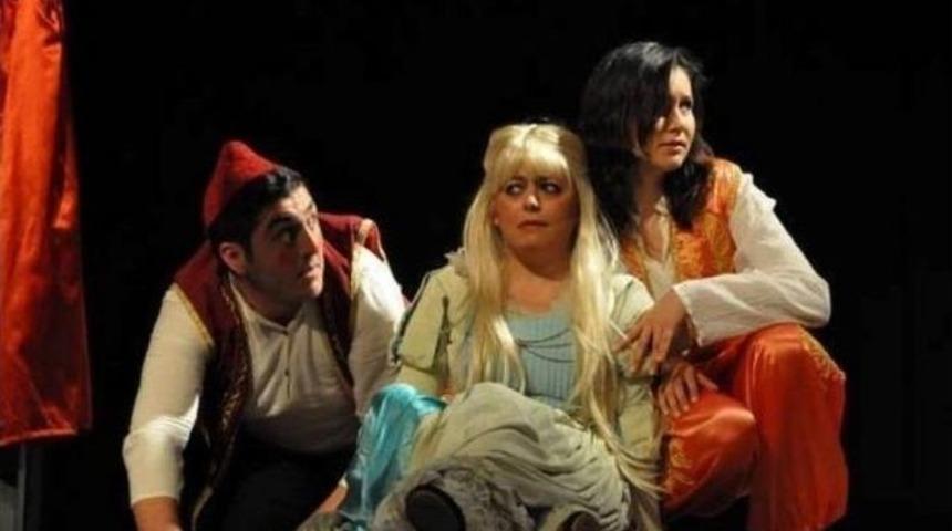 &Ouml;d&uuml;ll&uuml; Ekipten &Ouml;d&uuml;ll&uuml; Oyun