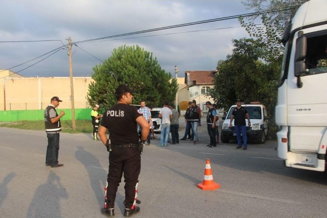 Akyazı İl&ccedil;esinde Uyuşturucu Operasyonu D&uuml;zenlendi