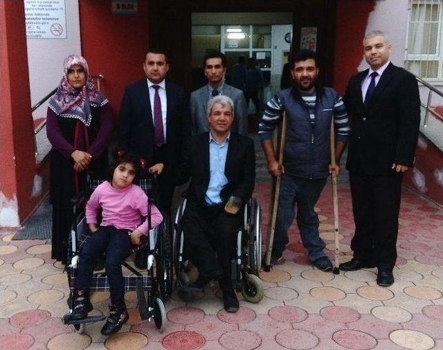 Tekerlekli Sandalyesi &Ccedil;alınan B&uuml;şranur&rsquo;u Hayırsever İşadamı G&uuml;ld&uuml;rd&uuml; 1