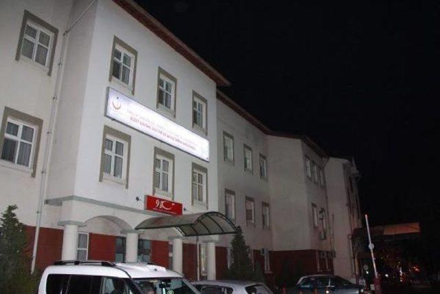 Hastanenin Tuvaletinde Doğum Yaptı, Bebeği Bırakıp Ka&ccedil;tı 2