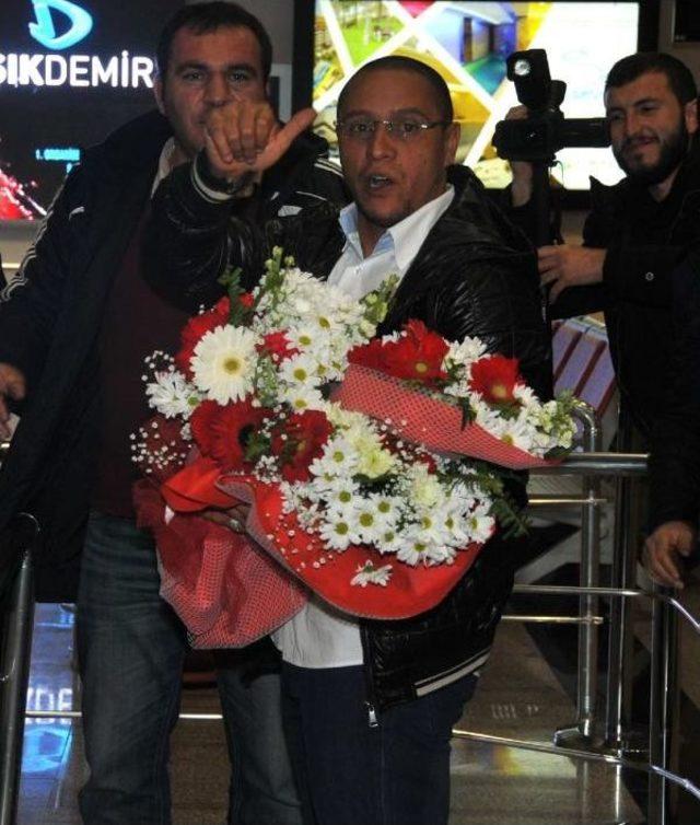 Roberto Carlos Sivas'tan Ayrıldı