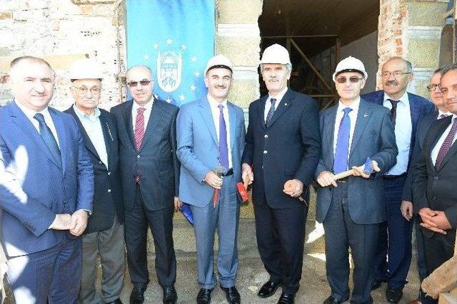 Gemlik Yalı Konağı, &Ouml;zg&uuml;n Kimliğine Kavuşuyor 2