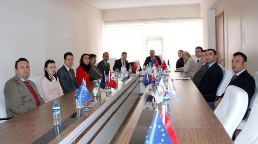 Vali&rsquo;den, Tkdk&rsquo;ya Ziyaret