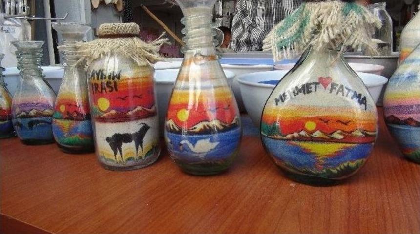 Suriyeli M&uuml;lteci Sanatıyla Ge&ccedil;imini Sağlıyor