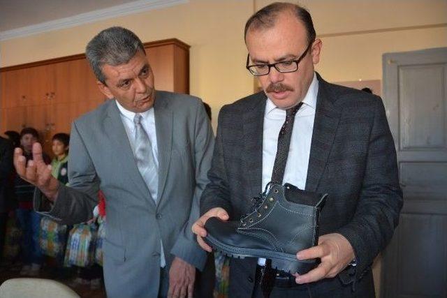 Seydikemerli &Ouml;ğrencilere Kışlık Ayakkabı 1