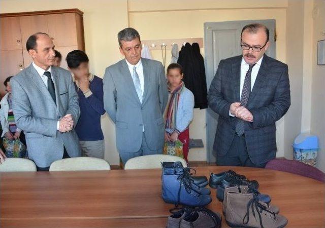 Seydikemerli &Ouml;ğrencilere Kışlık Ayakkabı 2