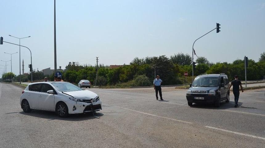 Kozan&rsquo;da Trafik Kazası; 1 Yaralı
