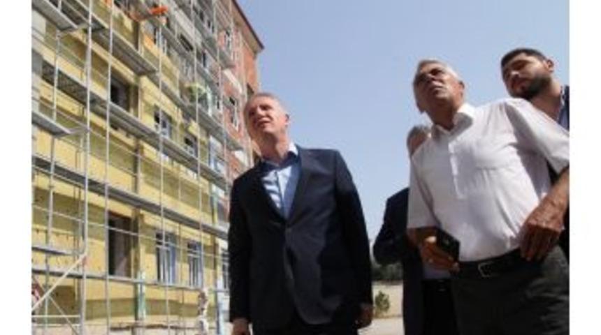 Vali G&uuml;l, Eğitim Yatırımlarını İnceledi