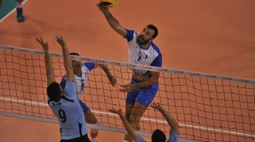Balkan Cup Başladı: Csm B&uuml;kreş - Jedinstvo: 3-1