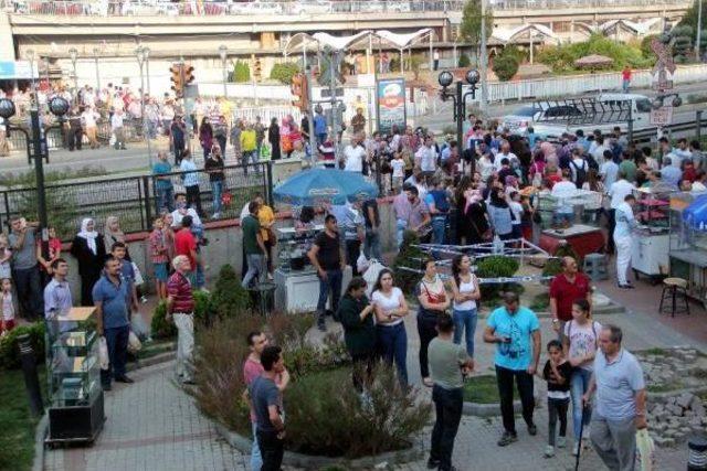 Zonguldak'ta Çatıda Çıkan Yangın 1 Saatte Söndürüldü