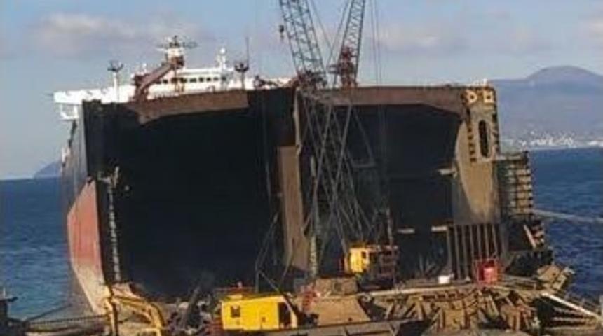 Gemi S&ouml;k&uuml;mc&uuml;ler Krizi Savaş Gemileriyle Aşacak