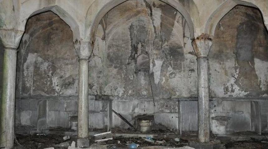 Yeni Hamam Restore Edilecek