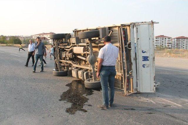 Elazığ’da 2 Ayrı Trafik Kazası: 4 Yaralı