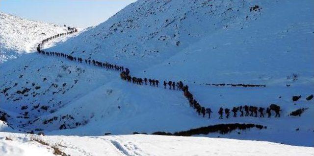 Dağcılar 100'üncü Yılda Sarıkamış Şehitlerini Andı