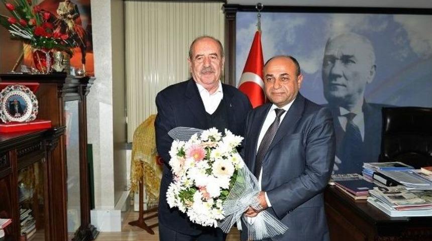 &Ccedil;iğli&rsquo;nin Başkanı&rsquo;nın Misafiri Eksik Olmuyor