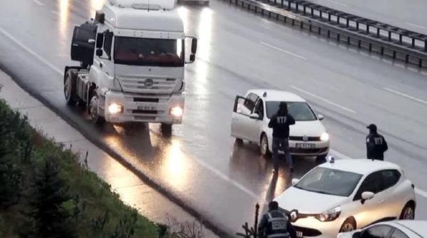 Kocaeli Narkotim, 450 Bin Uyuşturucu Hap Ele Ge&ccedil;irdi