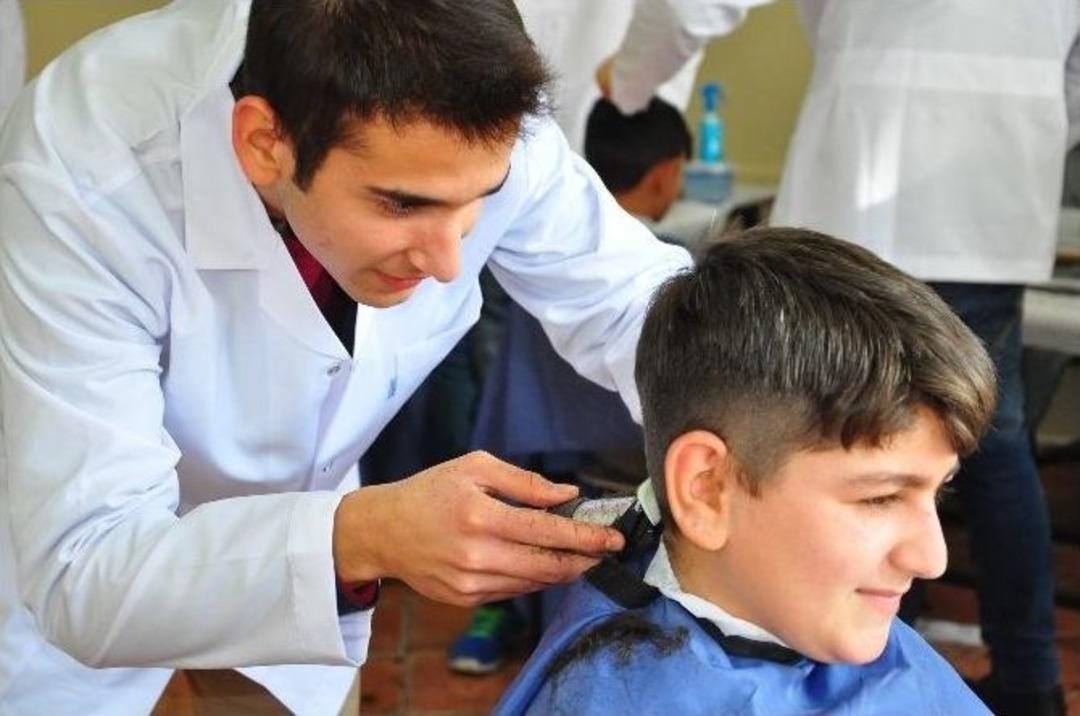 Okulda Tıraş Oldular
