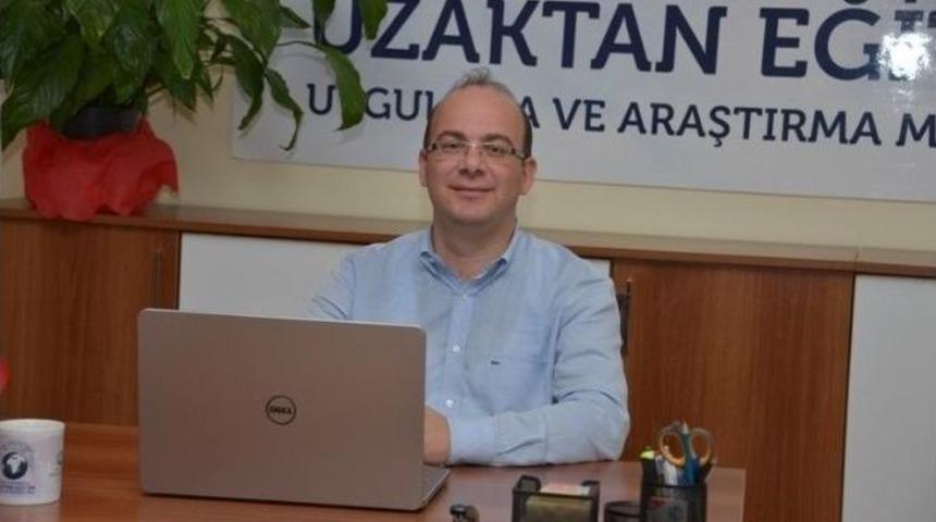 Sel&ccedil;uk&rsquo;ta Uzaktan Y&uuml;ksek Lisans Dersleri Başladı
