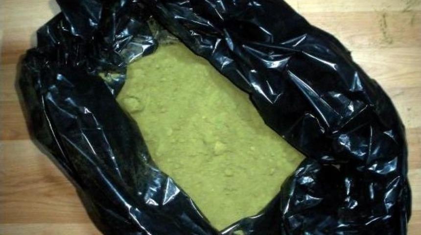 Otob&uuml;ste 2 Kilo Esrar Ele Ge&ccedil;irildi