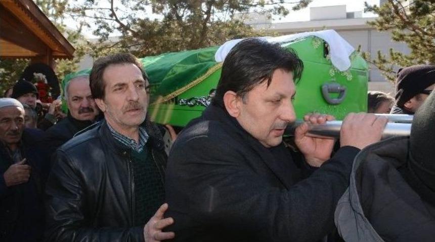 Teoman &Ouml;zdoğan&rsquo;ın Anne Acısı