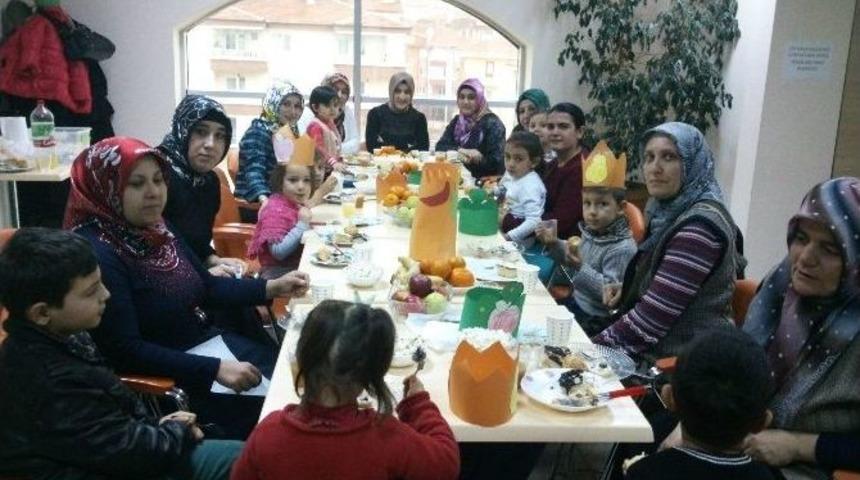 Nezaket Okulları Yerli Malı Etkinliği D&uuml;zenledi