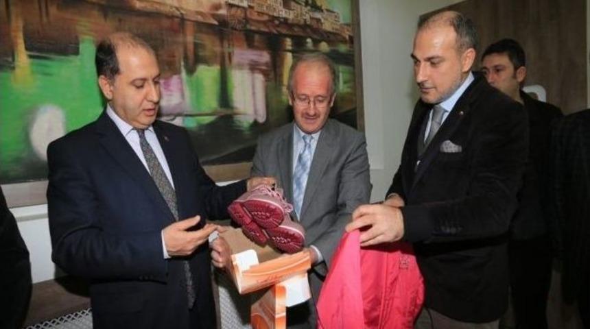 Atso&rsquo;dan 815 &Ouml;ğrenciye Kışlık Kıyafet Yardımı