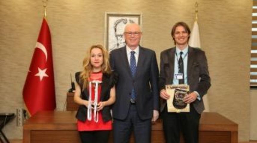 Odunpazarı Dansta &Uuml;lke Sınırlarını Aştı