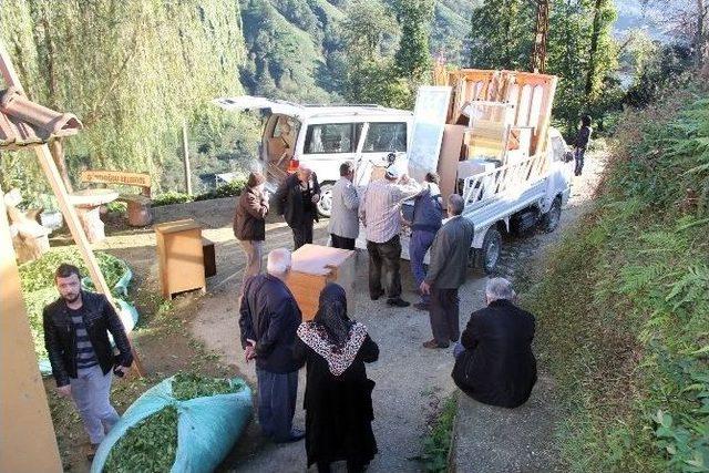 Rize’de Toprak Kayması Yüzünden Altı Ev Boşaltıldı