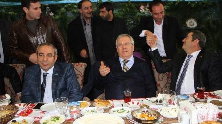 Aziz Yıldırım&rsquo;dan İlgin&ccedil; Sorular