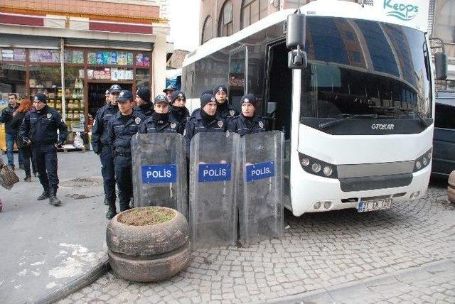 Diyarbakır&rsquo;da Abdurrahim Albayrak&rsquo;a Sevgi Seli 1