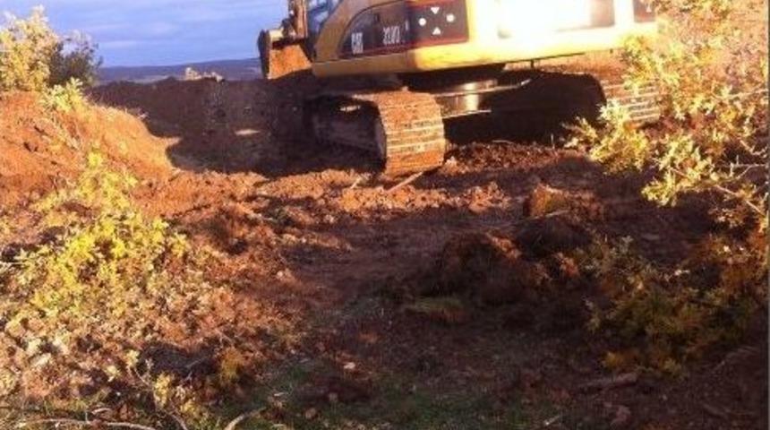 Jandarma&rsquo;dan Ka&ccedil;ak Kazıya Su&ccedil;&uuml;st&uuml;