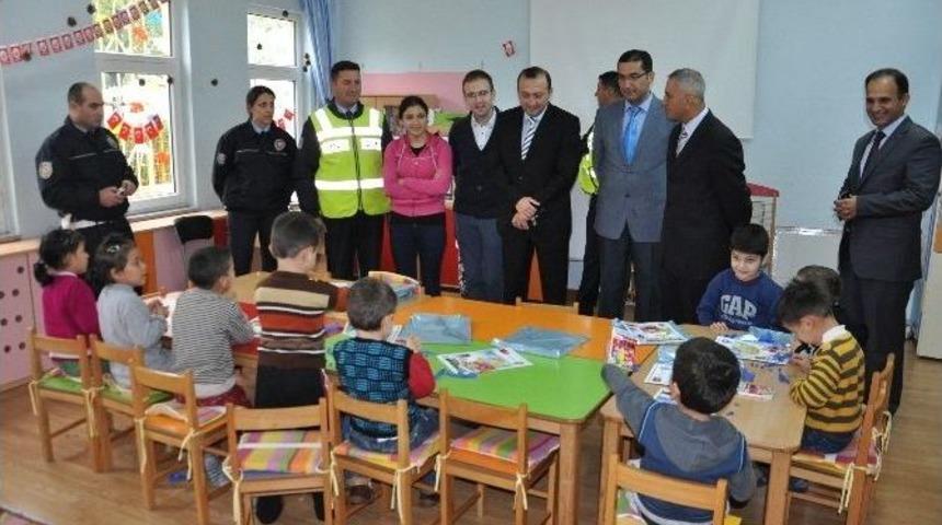 Miniklere Eğlenceli Trafik Eğitimi