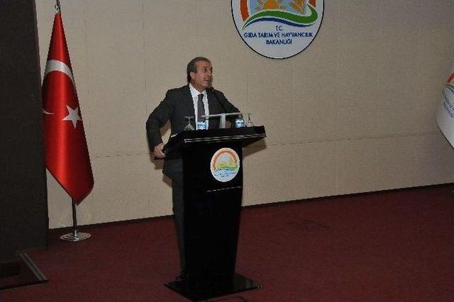 Bakan Eker’den Personele 1 Saatlik "kişisel Gelişim" Dersi 2