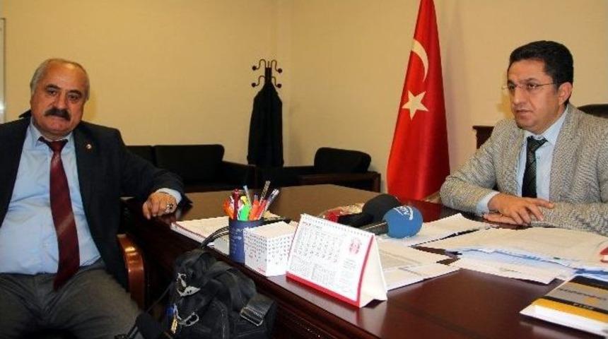 Emekliler Derneğinden Hastalara Moral Ziyareti