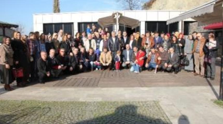 Ak Parti Eski İl Başkanı G&uuml;nnar Y&ouml;netim Kurulu &Uuml;yeleri Ve Aileleri İle Kahvaltıda Buluştu