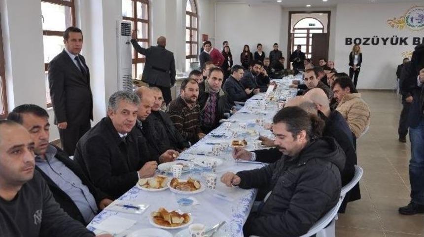 Başkan Bakıcı, İnşaat Sekt&ouml;r&uuml; Temsilcileriyle Bir Araya Geldi