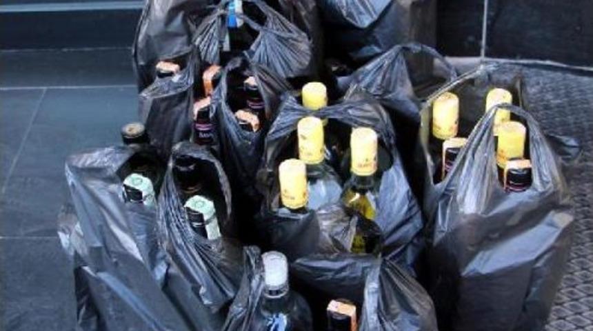 Kadık&ouml;y'de Ka&ccedil;ak İ&ccedil;ki Operasyonu