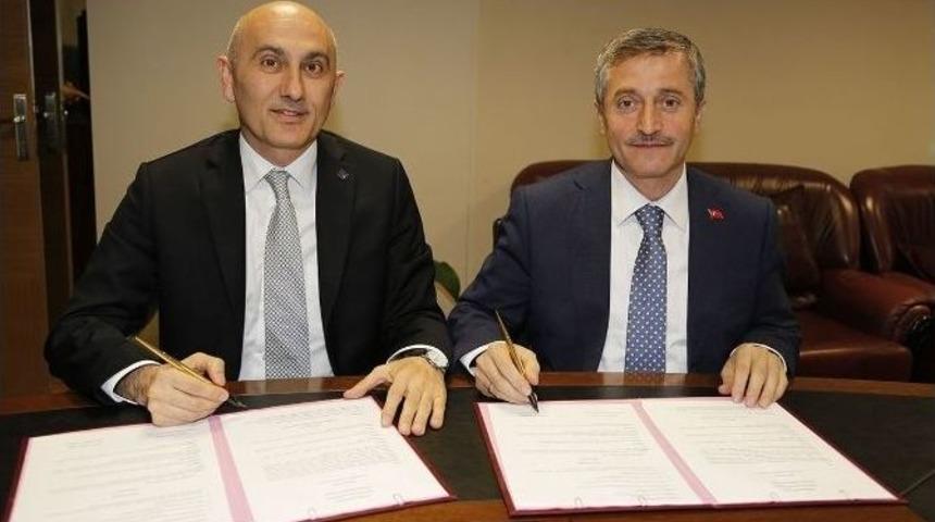 &ldquo;evlilik Okulu&rdquo;na Hasan Kalyoncu &Uuml;niversitesi&rsquo;nden Destek