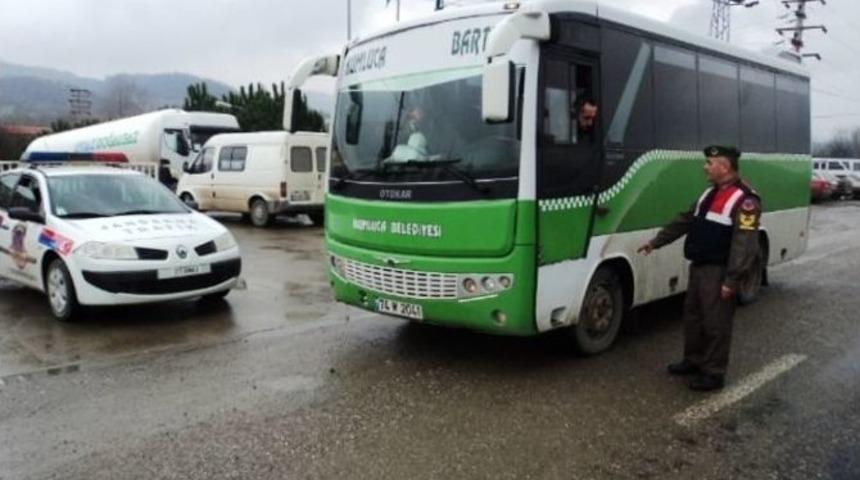 Jandarma 2014&rsquo;te 65 Bin Aracı Kontrol Etti