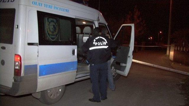 Aksaray&rsquo;da Polise T&uuml;fekli Saldırı: 2 Yaralı 1